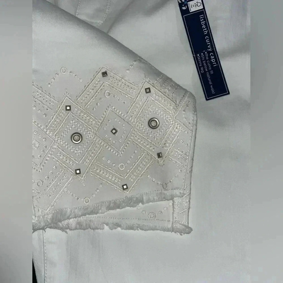 Bandolino size 10P stretch curvy white denim capris with embellished ankles NWT - Picture 8 of 15